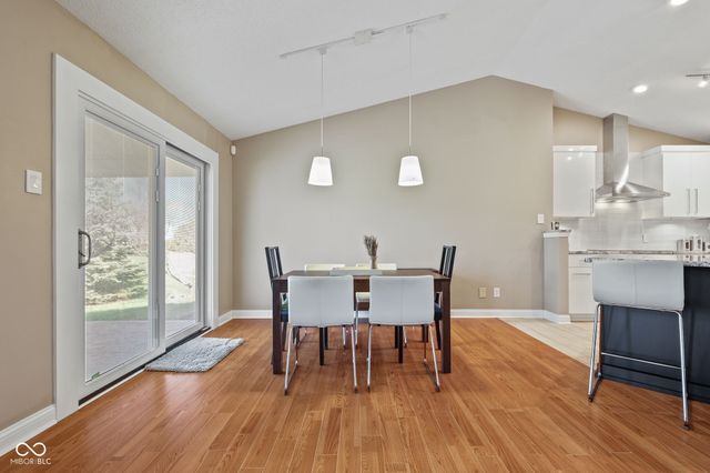 10275 Memorial Knoll Drive, Indianapolis, IN 46234