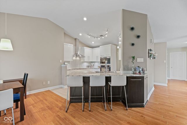 10275 Memorial Knoll Drive, Indianapolis, IN 46234