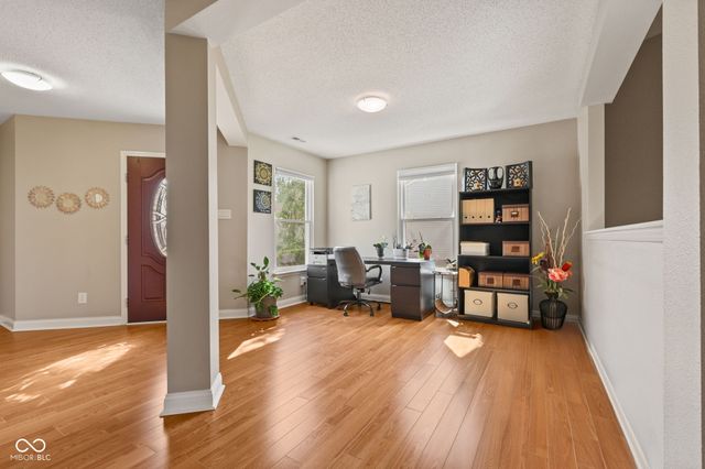 10275 Memorial Knoll Drive, Indianapolis, IN 46234