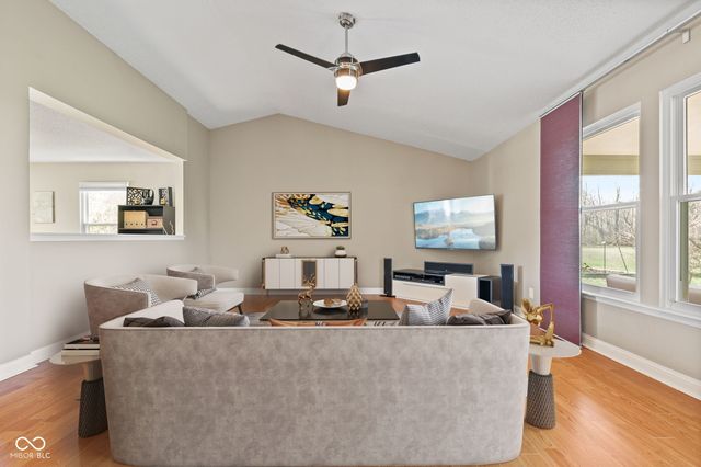 10275 Memorial Knoll Drive, Indianapolis, IN 46234