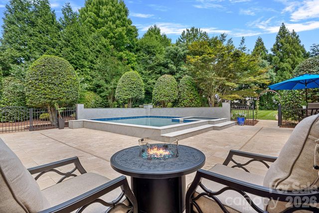 114 Thurstons Way, Mooresville, NC 28117