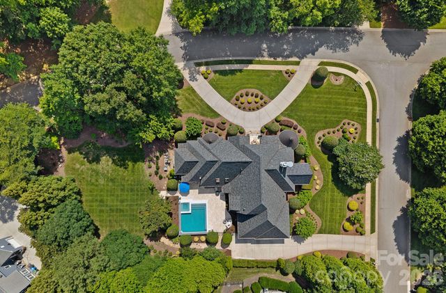 114 Thurstons Way, Mooresville, NC 28117