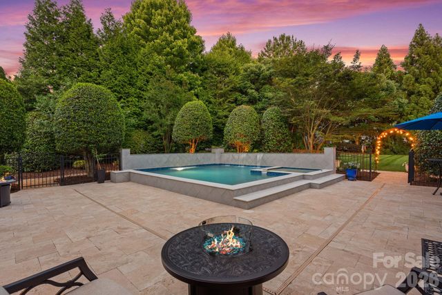 114 Thurstons Way, Mooresville, NC 28117