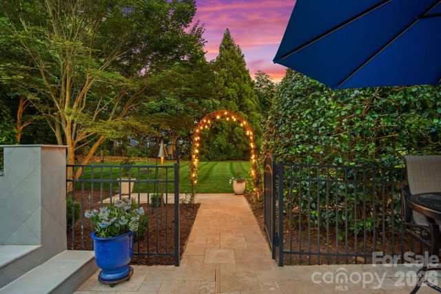 114 Thurstons Way, Mooresville, NC 28117