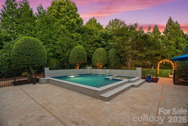 114 Thurstons Way, Mooresville, NC 28117