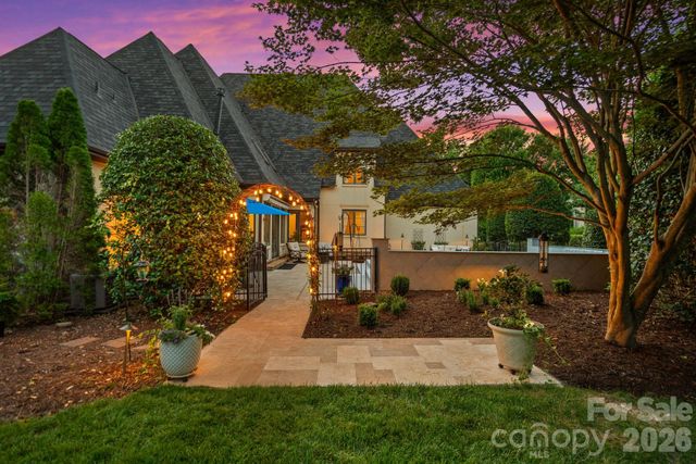 114 Thurstons Way, Mooresville, NC 28117