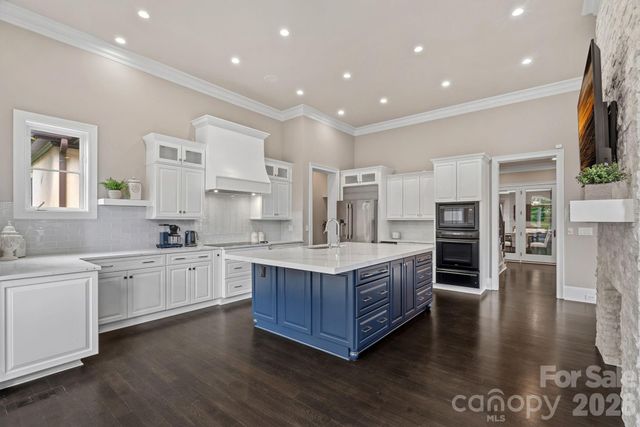 114 Thurstons Way, Mooresville, NC 28117