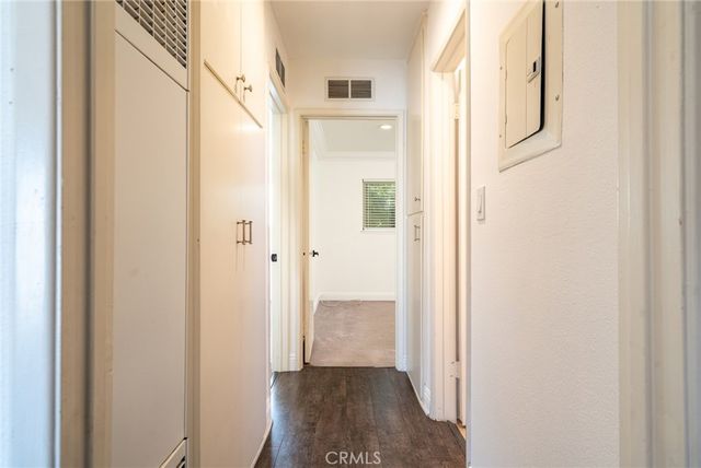 6041 Fountain Park Street 9, Woodland Hills, CA 91367