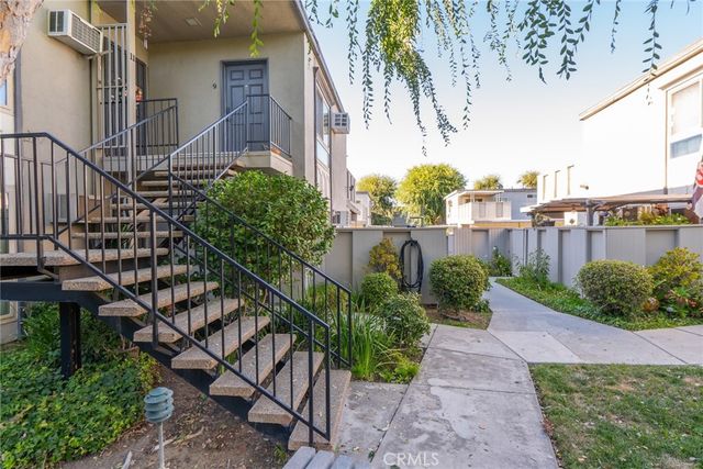 6041 Fountain Park Street 9, Woodland Hills, CA 91367