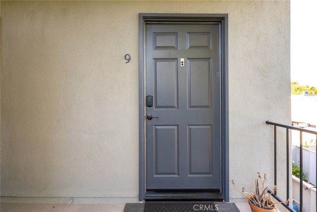 6041 Fountain Park Street 9, Woodland Hills, CA 91367