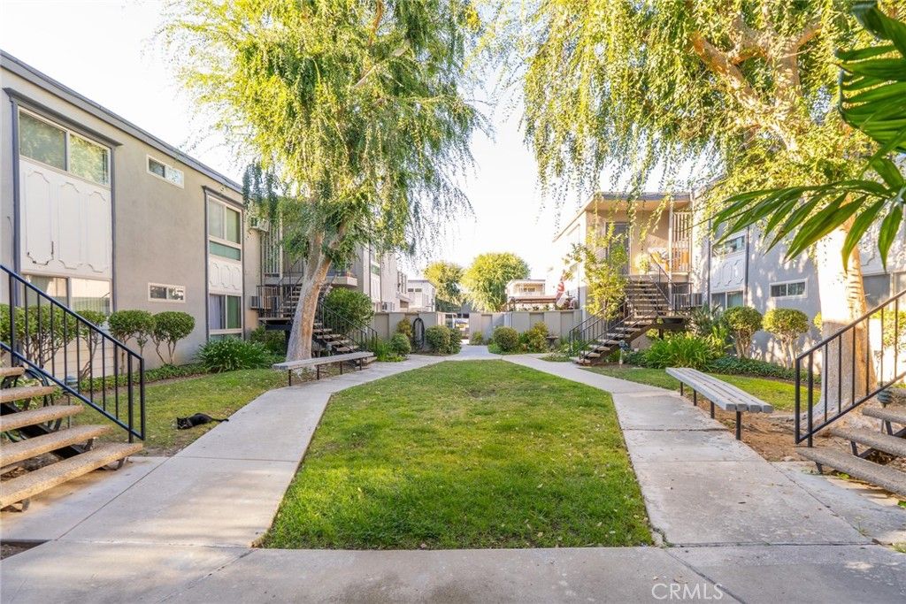 6041 Fountain Park Street 9, Woodland Hills, CA 91367