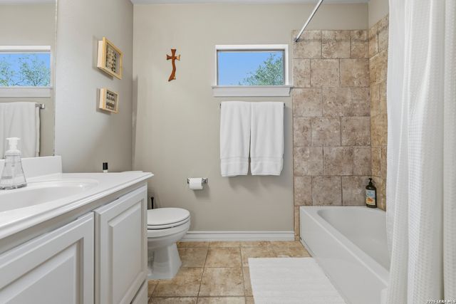 26422 Enchanted Wind, San Antonio, TX 78260