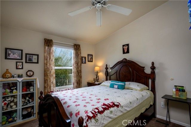 802 Roadrunner Way, Perris, CA 92570