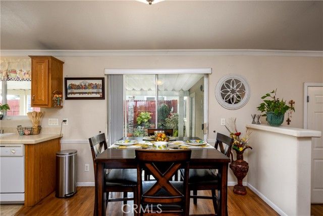 802 Roadrunner Way, Perris, CA 92570