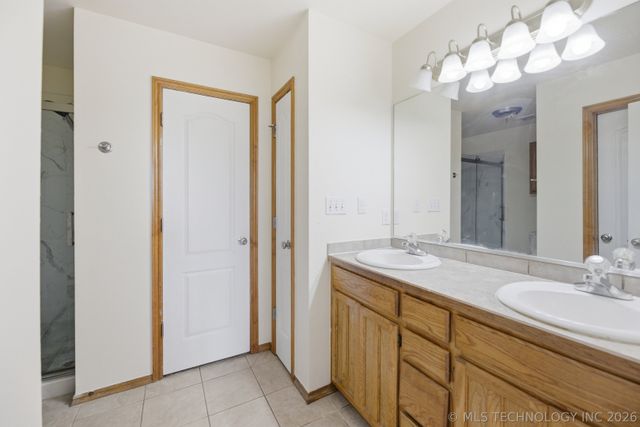 18952 Savage Court, Collinsville, OK 74021