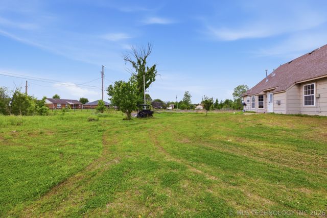 18952 Savage Court, Collinsville, OK 74021