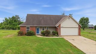 18952 Savage Court, Collinsville, OK 74021