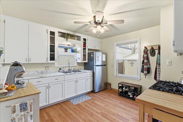 2122 27th STREET, Kenosha, WI 53140