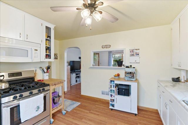 2122 27th STREET, Kenosha, WI 53140