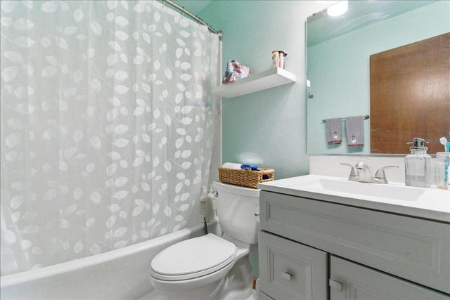 2122 27th STREET, Kenosha, WI 53140