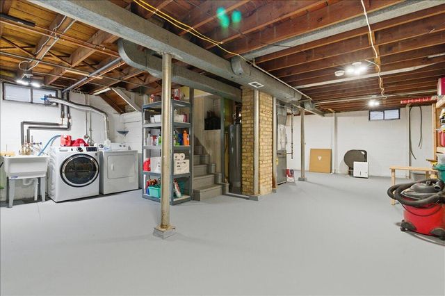 2122 27th STREET, Kenosha, WI 53140