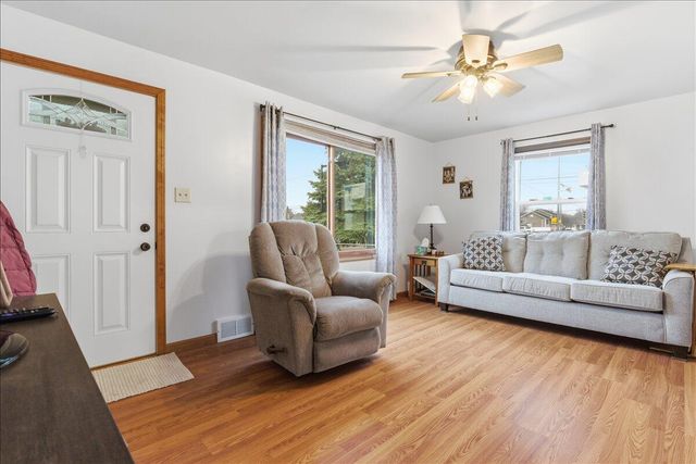 2122 27th STREET, Kenosha, WI 53140