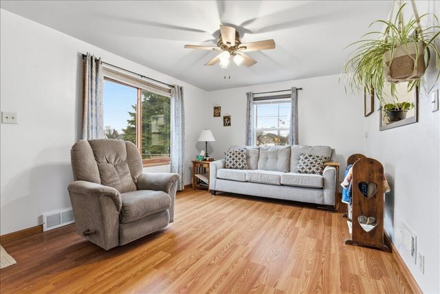 2122 27th STREET, Kenosha, WI 53140