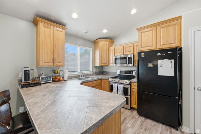 2061 E 7550 S, South Weber, UT 84405