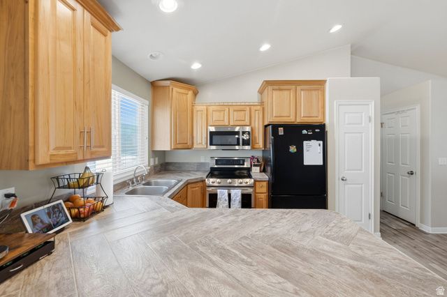 2061 E 7550 S, South Weber, UT 84405