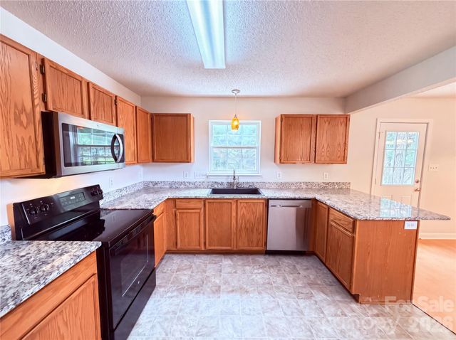 2916 Rosemeade Drive, Monroe, NC 28110