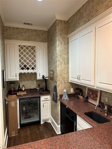 408 E Jolly Street, Palestine, TX 75801