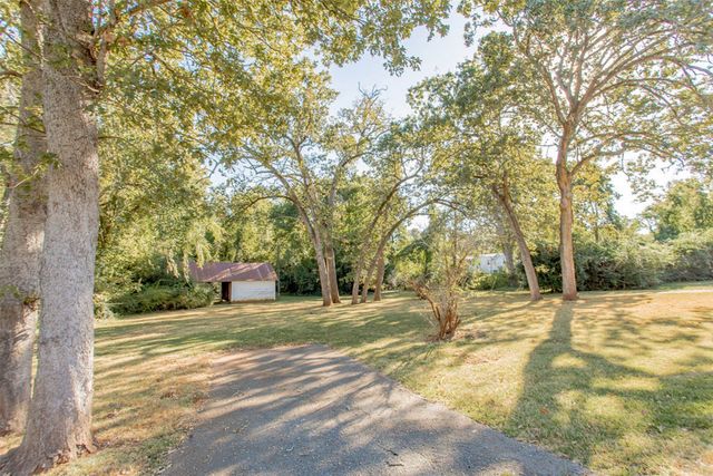 408 E Jolly Street, Palestine, TX 75801