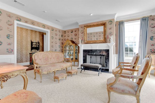 408 E Jolly Street, Palestine, TX 75801