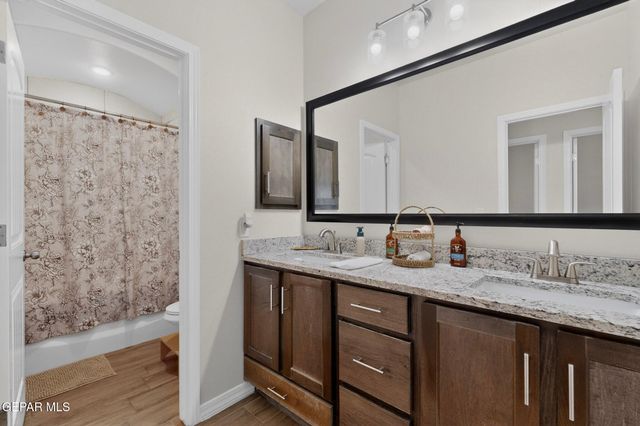 13648 GLEN VISTA Lane, Horizon City, TX 79928