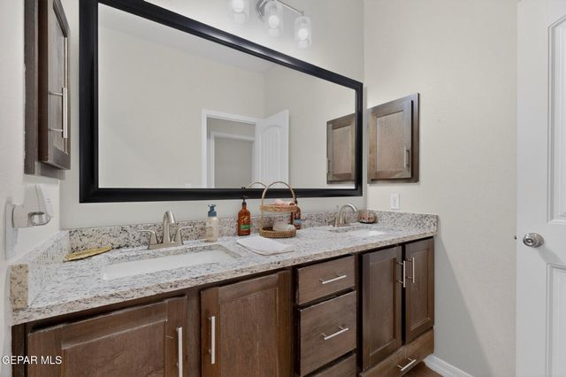 13648 GLEN VISTA Lane, Horizon City, TX 79928