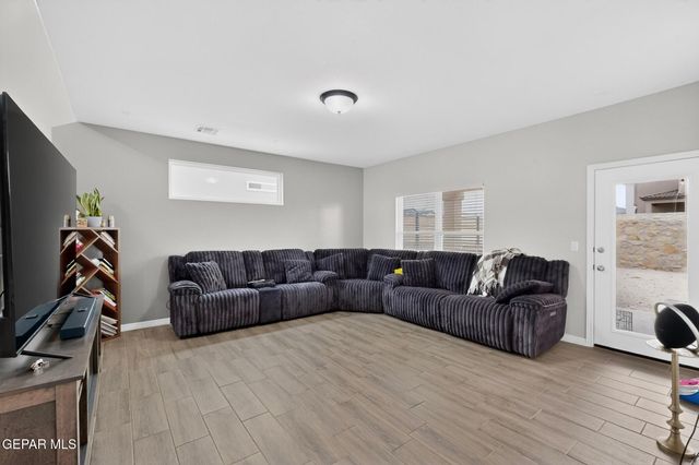 13648 GLEN VISTA Lane, Horizon City, TX 79928