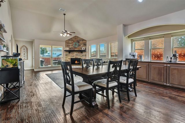 629 Fox View Drive, Fort Worth, TX 76131