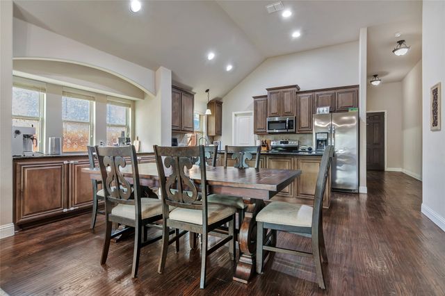 629 Fox View Drive, Fort Worth, TX 76131