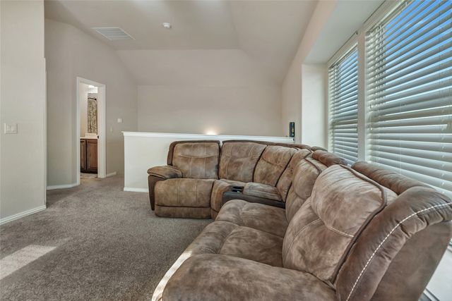 629 Fox View Drive, Fort Worth, TX 76131