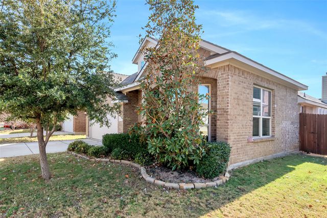 629 Fox View Drive, Fort Worth, TX 76131