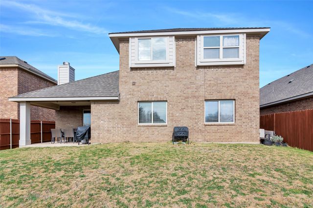 629 Fox View Drive, Fort Worth, TX 76131