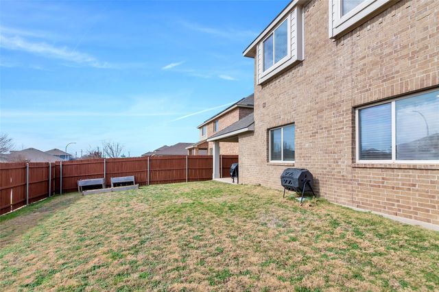 629 Fox View Drive, Fort Worth, TX 76131