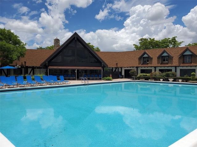 3670 Inverrary Drive 3y, Lauderhill, FL 33319