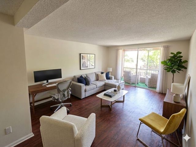 3670 Inverrary Drive 3y, Lauderhill, FL 33319