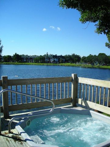 3670 Inverrary Drive 3y, Lauderhill, FL 33319