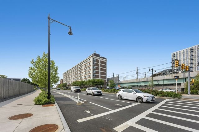 169 Monsignor Obrien Hwy 513, Cambridge, MA 02141