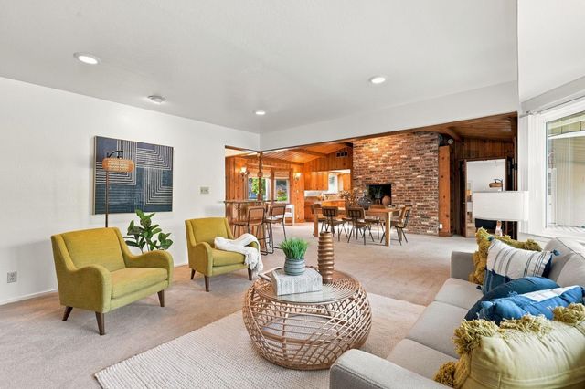 3721 Laura Ct, Sacramento, CA 95821