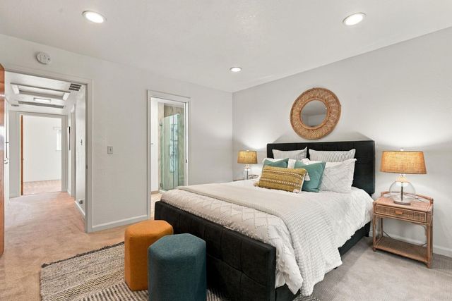 3721 Laura Ct, Sacramento, CA 95821