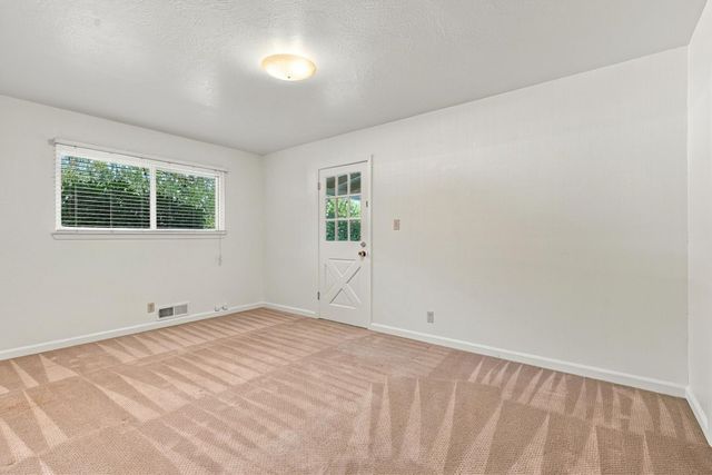 3721 Laura Ct, Sacramento, CA 95821