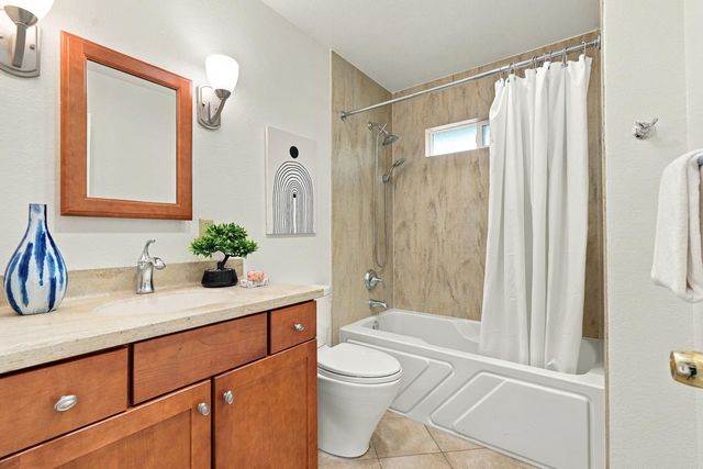 3721 Laura Ct, Sacramento, CA 95821